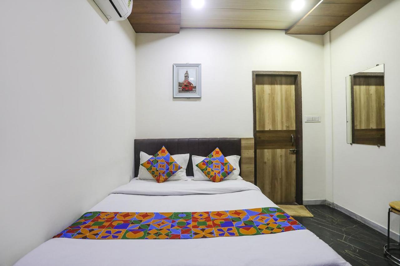 Fabhotel Vedanta Inn - Nr Sitabudli Fort Nagpur Eksteriør billede