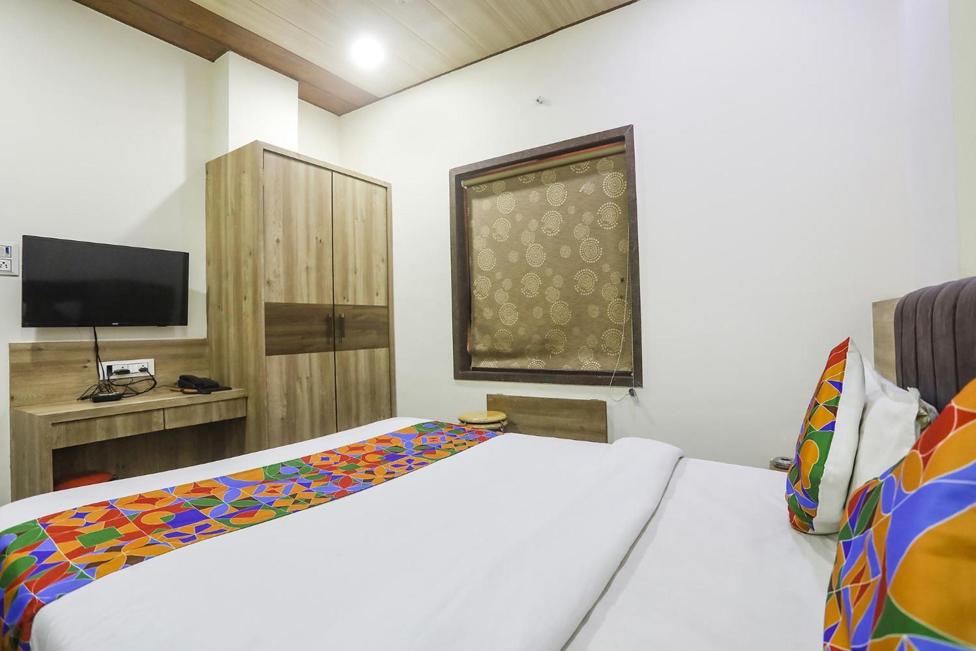 Fabhotel Vedanta Inn - Nr Sitabudli Fort Nagpur Eksteriør billede